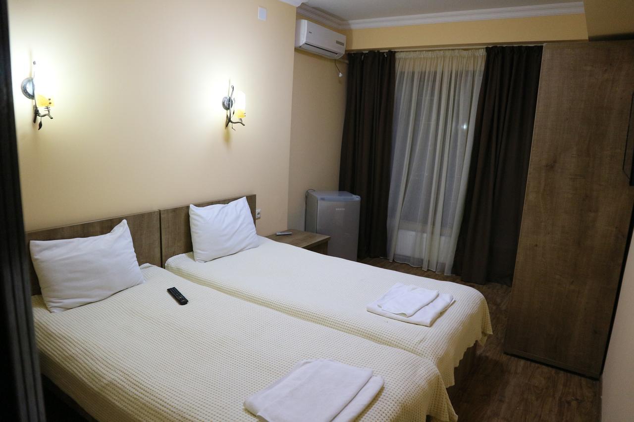 Batusihotel Batumi Zewnętrze zdjęcie