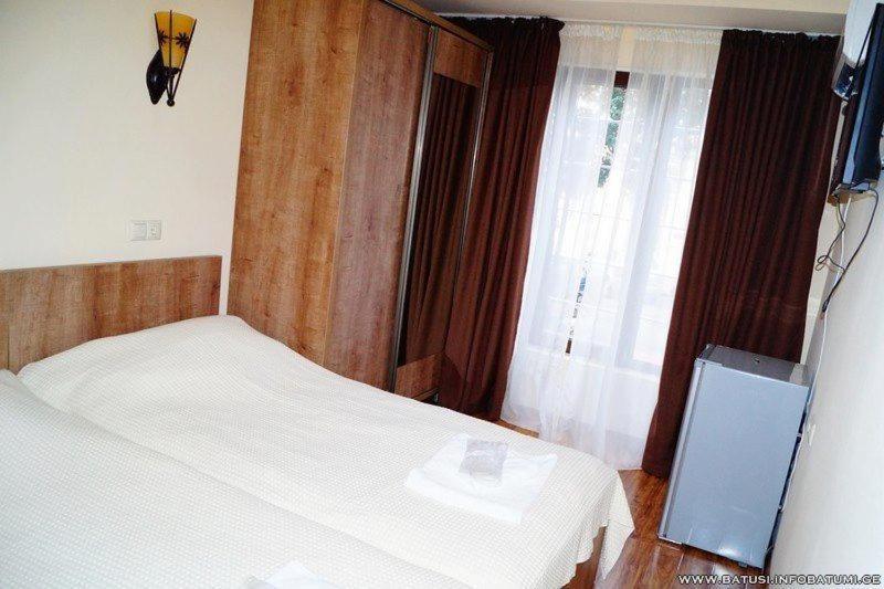 Batusihotel Batumi Zewnętrze zdjęcie