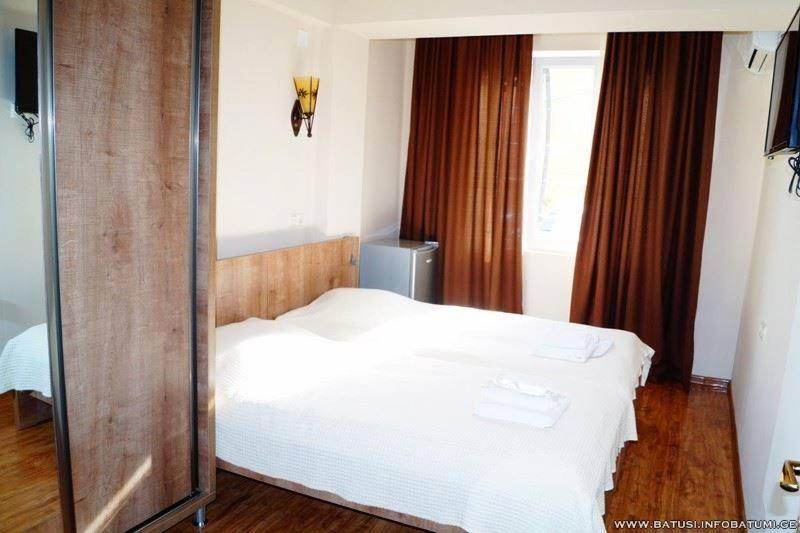 Batusihotel Batumi Zewnętrze zdjęcie